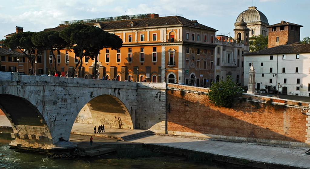 Apartamento Over The Tiber Loft Roma Exterior foto